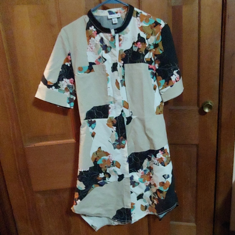 Beautiful floral dress size medium